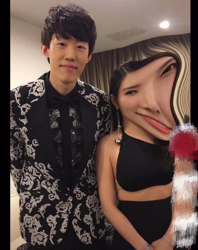 徐冬冬把张国伟的照片p到变形徐冬冬分享与张国伟二人同框照