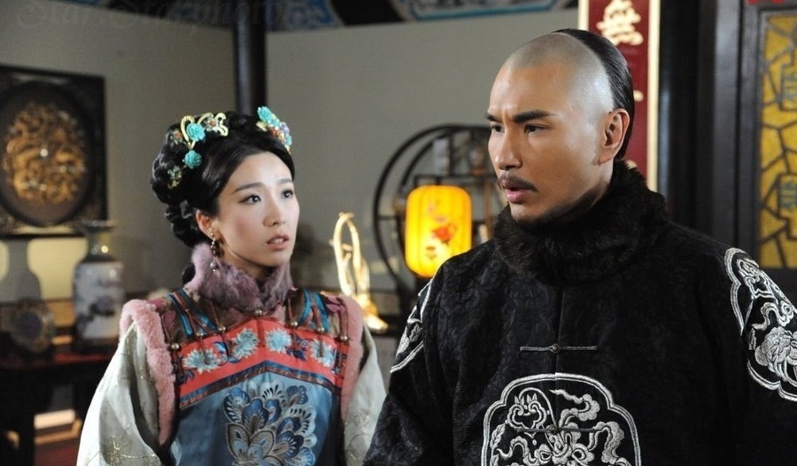 海报剧照主角定妆照剧情:朝代兴衰,君主更替,乃是天命所为.