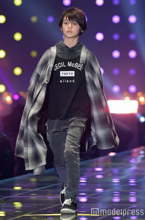 重庆时时彩群发软件计划群→→→加微信或QQ