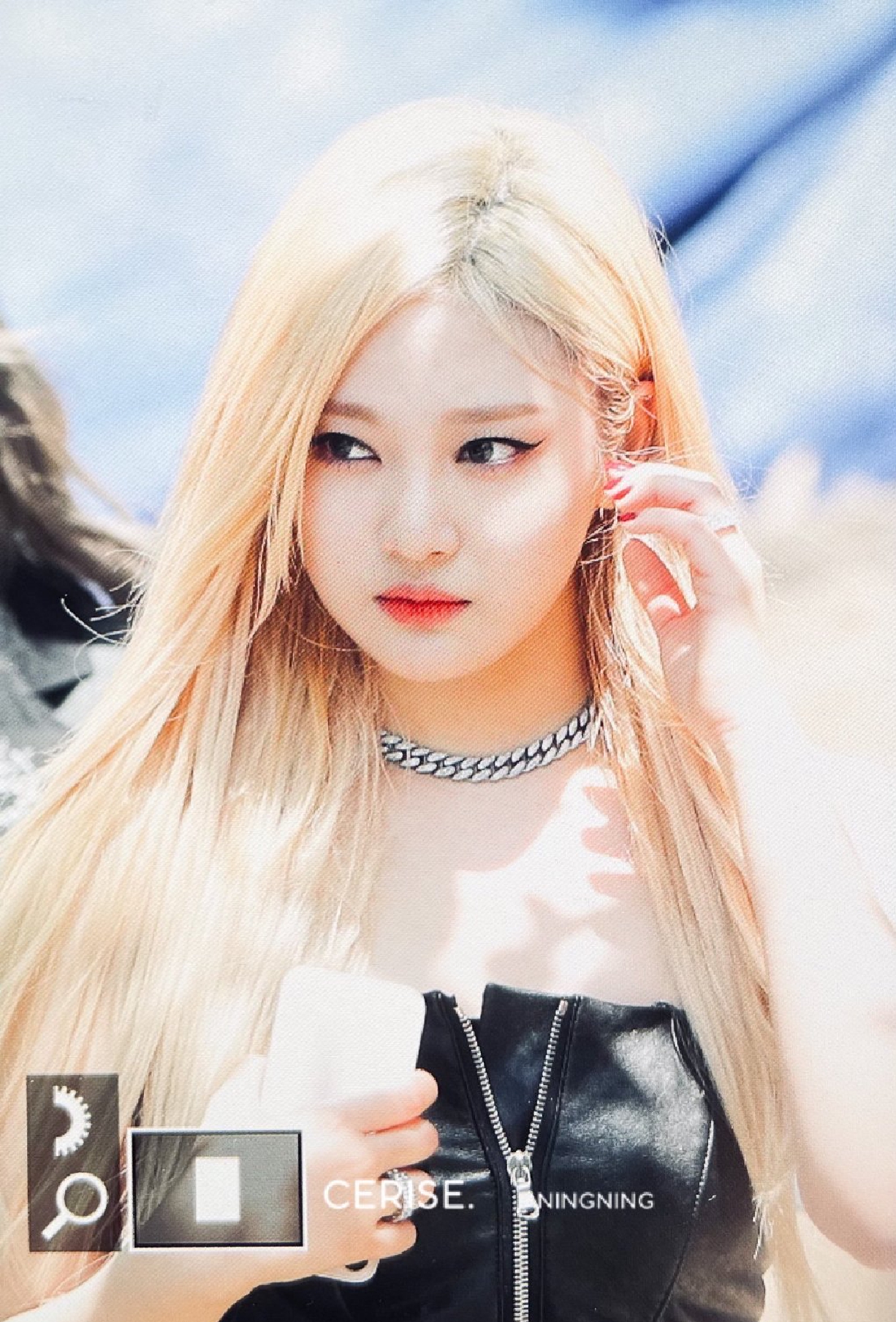 組圖：aespa現身李秀滿母校男高慶典表演 人氣太高被包圍