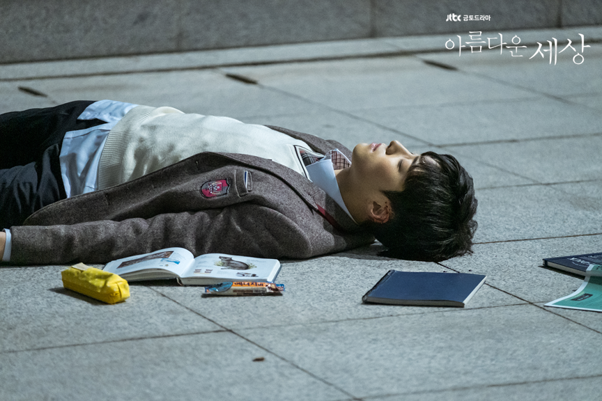 美丽的世界资料页_娱乐资料库_新浪娱乐_新浪网