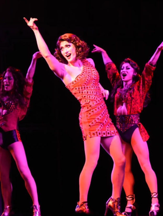 三浦春马出演舞台剧《长靴妖姬》