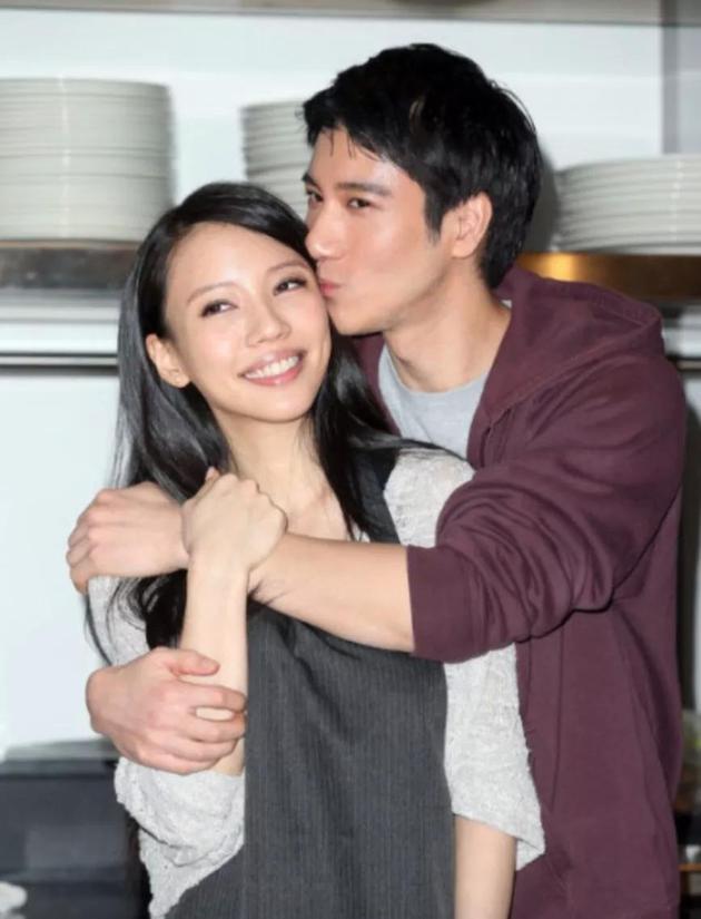  Leehom Wang and his wife 