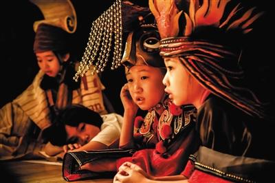 小演员们的服装里有他们自己对角色的理解。剧组供图