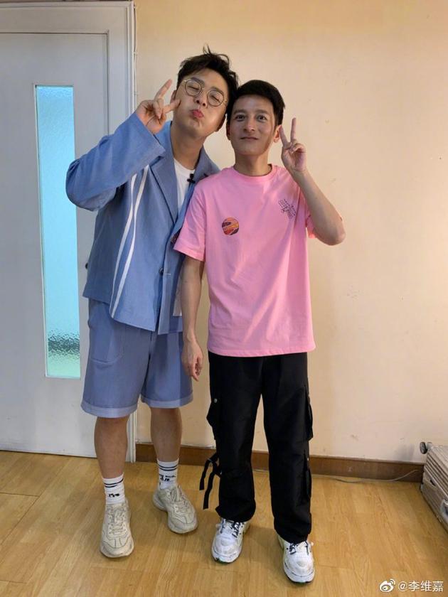 李维嘉偶遇杜海涛比v字 海涛瘦身成功引网友惊叹