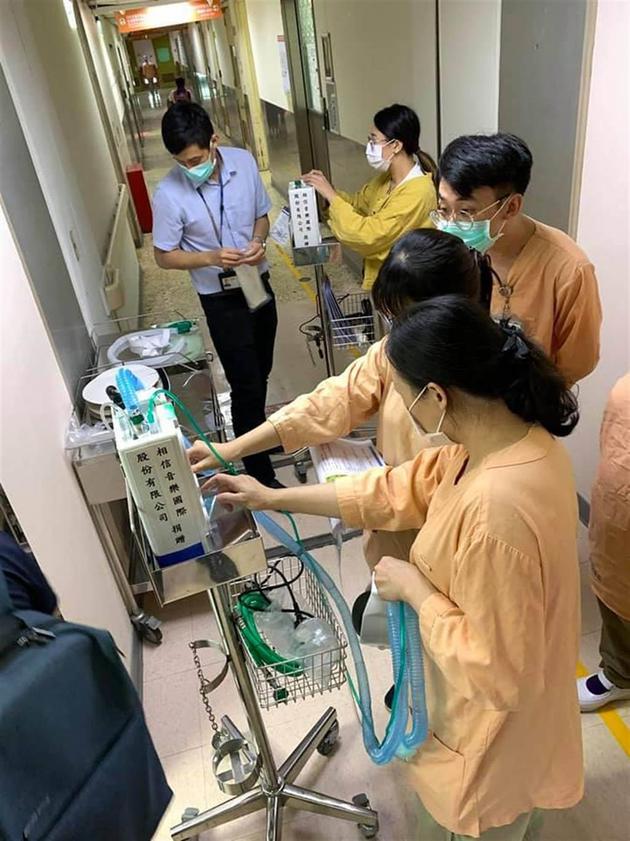 五月天捐66台呼吸器给医院相信音乐 尽微薄之力 台湾娱乐资讯 新闻吧 五月天捐66台呼吸器给医院相信音乐 尽微薄之力 台湾娱乐资讯 新闻吧