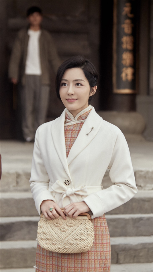 汤晶媚《鬓边不是海棠红》剧照