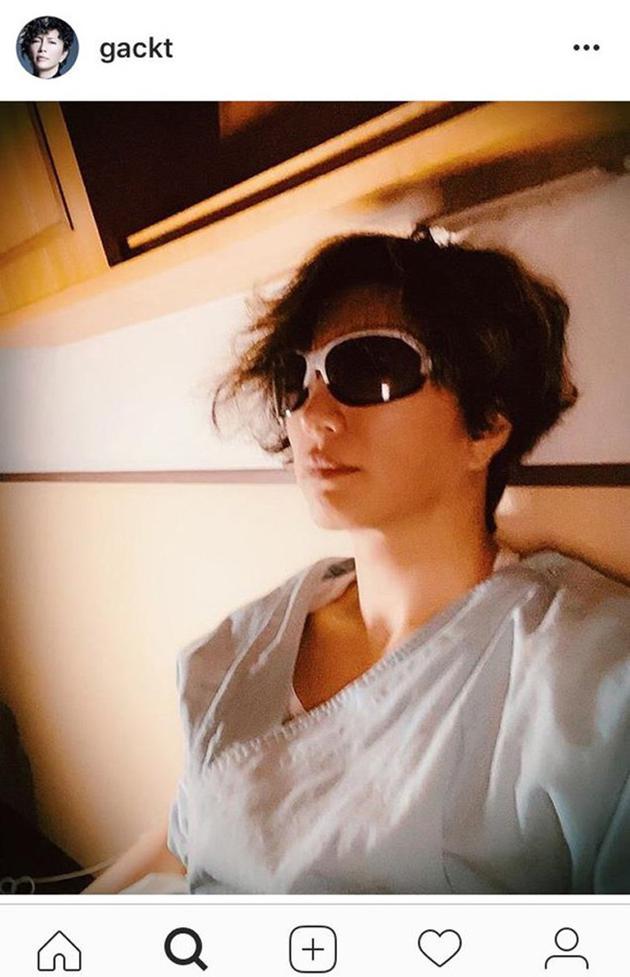 Gackt自曝接受视网膜手术穿病服自拍惹粉丝心疼 Gackt 歌手 视网膜 新浪娱乐 新浪网
