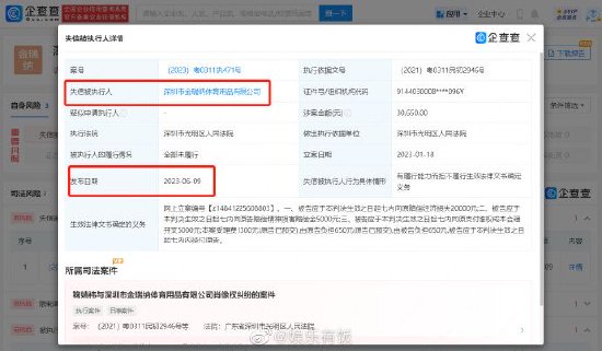 十年暗恋终成糖，合租屋里的双向奔赴