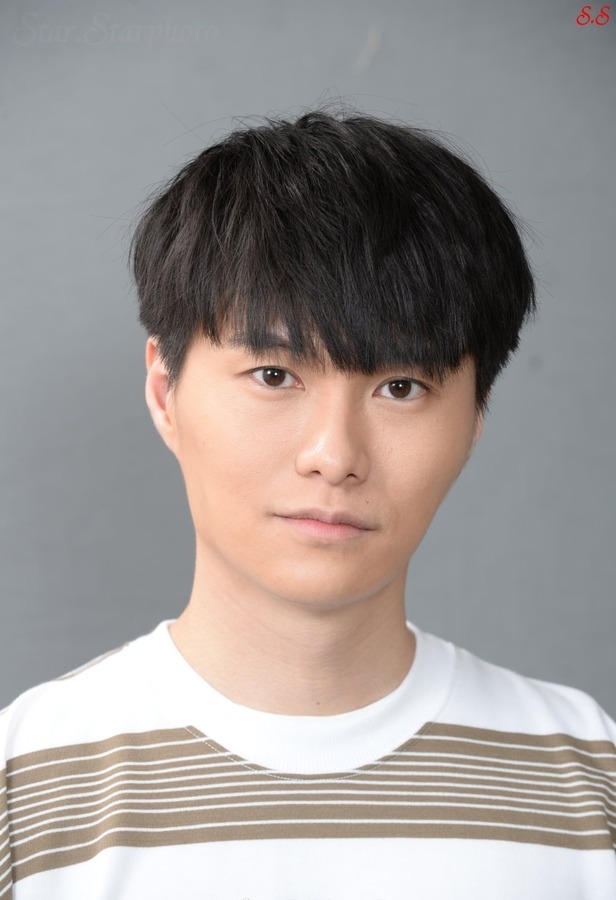 栋仁的时光资料页_娱乐资料库_新浪娱乐_新浪网