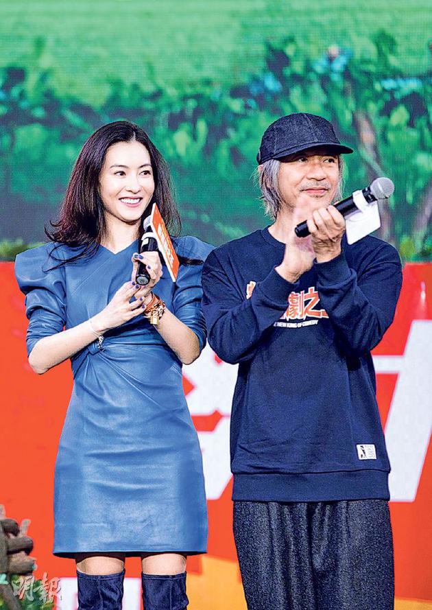 三子之母的张柏芝（左）产后火速收身，最近前往广州为周星驰的贺岁片宣传。
