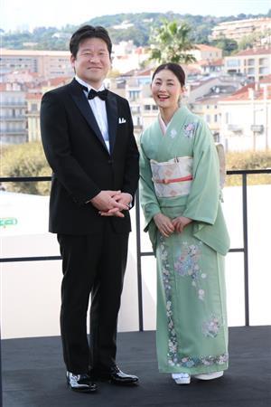 常盘贵子和服亮相戛纳新剧搭档佐藤二郎将首映