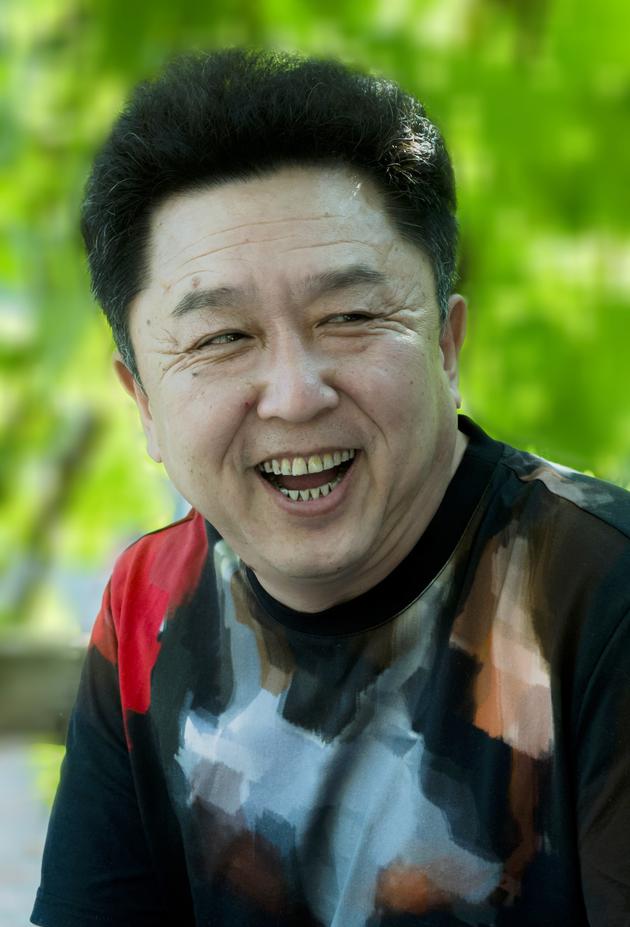 于谦老北京"玩"家精气神 文集《玩儿》精装上市