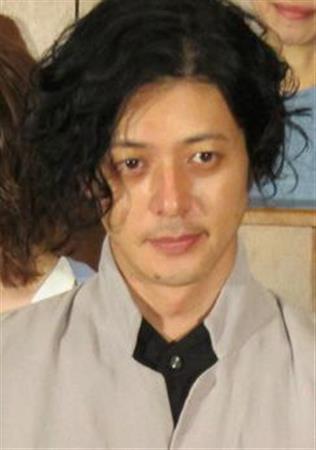 小田切让作为导演和演员同时入围威尼斯电影节 威尼斯电影节 小田切让 日本 新浪娱乐 新浪网 小田切让作为导演和演员同时入围威尼斯电影节 威尼斯电影节 小田切让 日本 新浪娱乐 新浪网