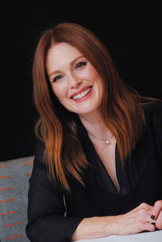 反性骚扰法律辩护基金组织座谈会 朱丽安摩尔出席