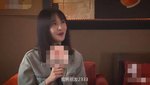 郑爽谈起两人关系,称“跟他在一起比较简单。”