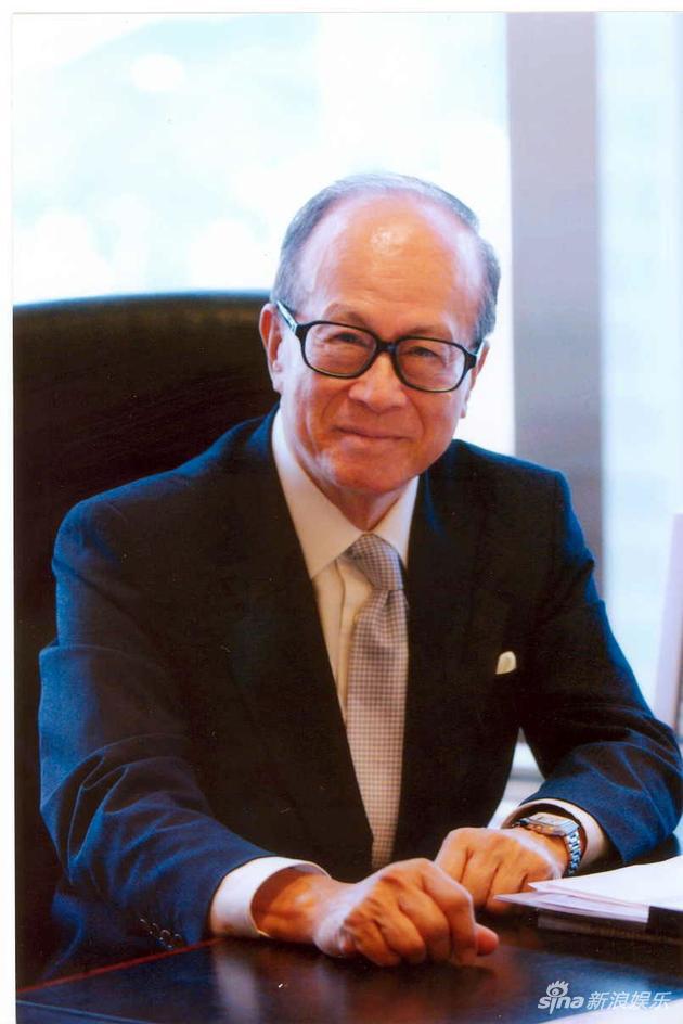 李嘉诚“分家”苦心：为两儿子“可以有兄弟做”|李嘉诚|李泽钜|李泽楷_新浪娱乐_新浪网