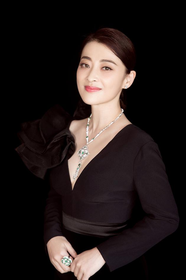 梅婷大气替李小冉解围将主演一部大女主题材剧