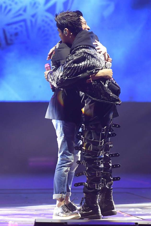 周杰伦与刘德华世纪合体唱完10场最想做这件事