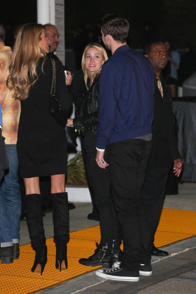 霍尔特和Bryana Holly