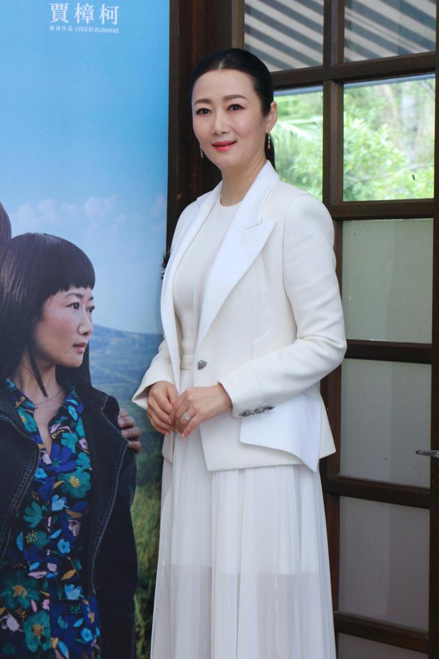 赵涛十多年没吃晚餐 曝贾樟柯浪漫写文章示爱