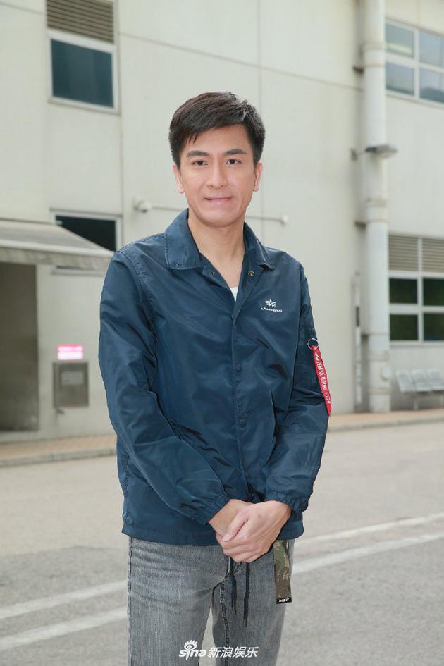 马国明称媒体围堵吓到母亲希望高抬贵手放过爸妈