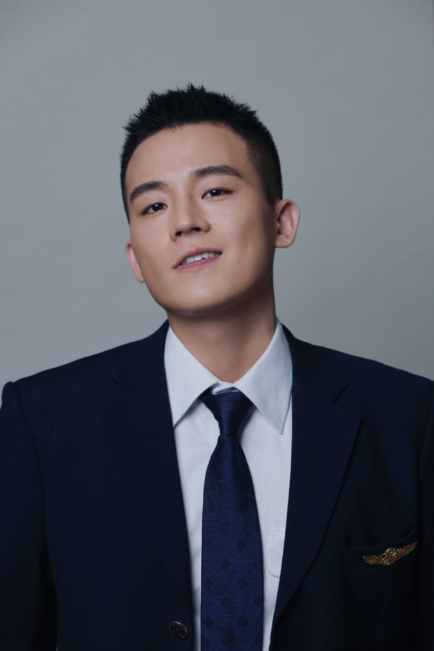 欧豪工作室一字辟谣与谭松韵绯闻:假!