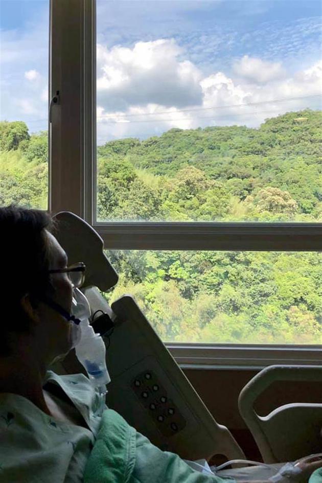 林志炫生日前一天突po文,曝光身体出状况,竟戴着氧气罩还住院。