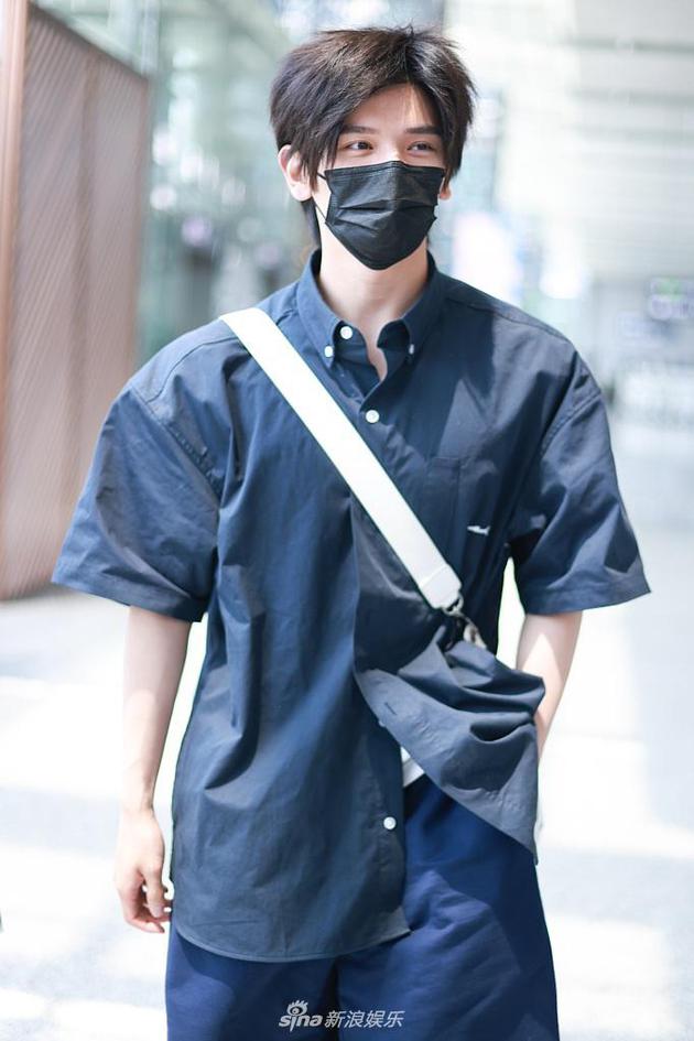姚弛方辟谣出演《天官赐福》:近期没签约古装剧|天官赐福|姚弛_新浪娱乐_新浪网
