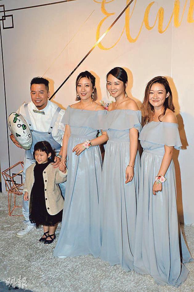 小肥（左）做伴娘，HotCha则担任姐妹