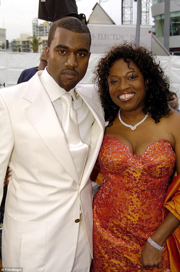 坎耶和母亲唐娜