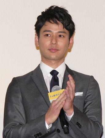 妻夫木聪出席活动谈婚后生活在家有时洗碗做饭