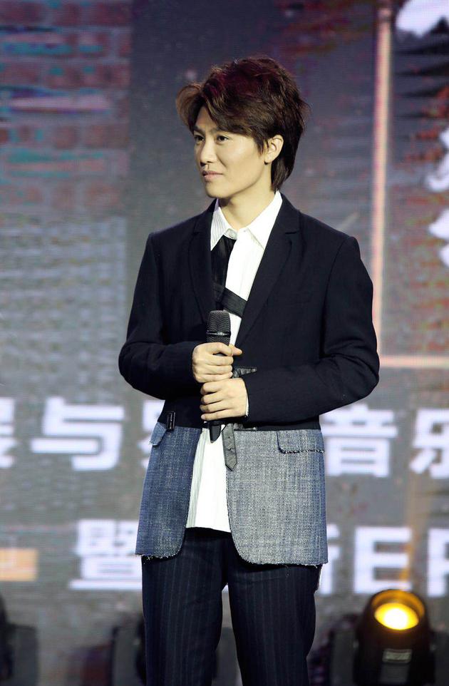 沙漠骆驼被疑抄袭展展与罗罗晒手稿自证