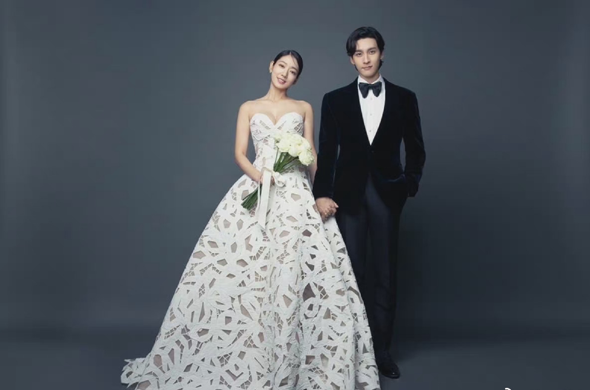 組圖：樸信惠崔泰俊婚禮現場 李洪基都暻秀Crush唱歌送祝福