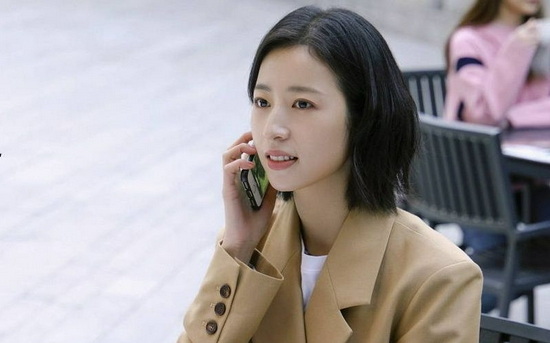 周雨彤爸爸看他乡脑补很多哭得老伤心了