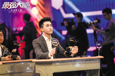 赌王何鸿燊之子何猷君