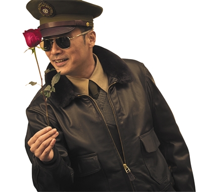 此前，郑耀先潜伏在敌方军统18年，成为“军统六哥”，甚至和军统的下级有了出生入死的兄弟情谊