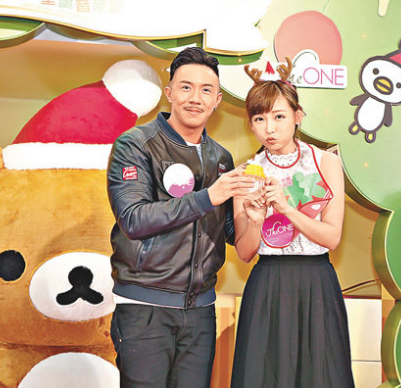 张继聪(左)和简淑儿(右)