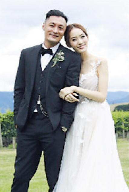 王棠云(sarah)于去年底相恋,一直爱得低调,两人在12月5日在墨尔本结婚