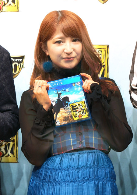 矢口真里出席游戏发布会透露年内与梅田贤三再婚