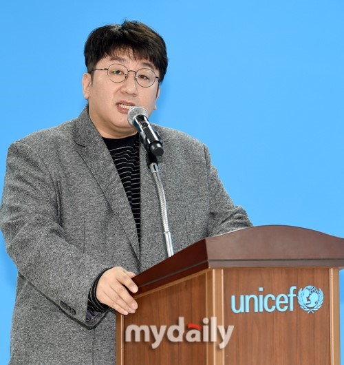 防弹少年团经纪公司代表方时赫将获总统表彰