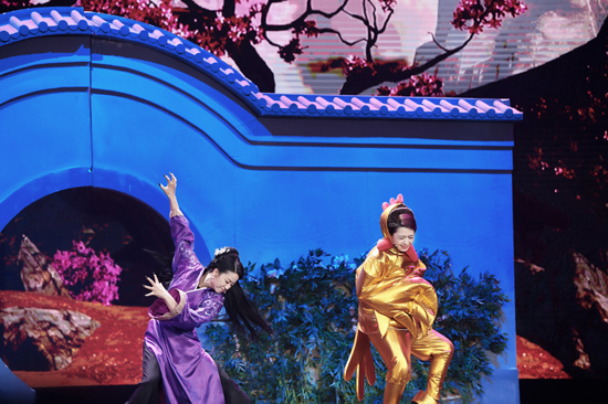 贾金金冯秦川亮相《喜剧人》