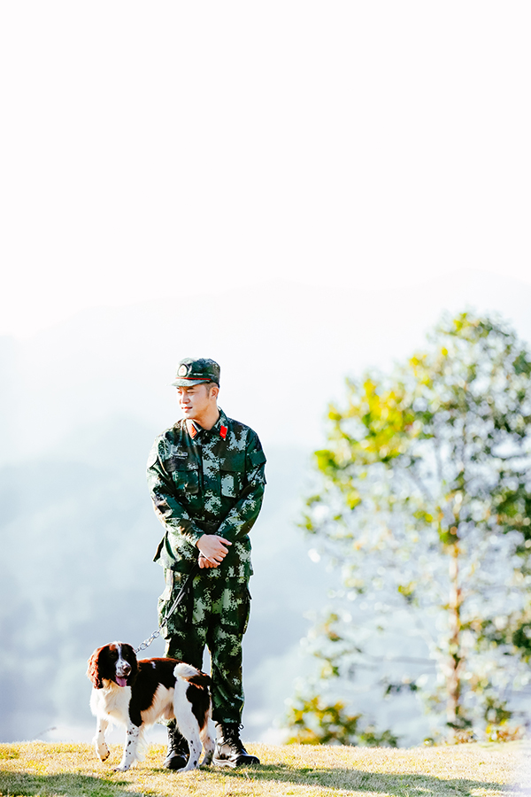 《奇犬》杨烁沙溢开启逗乐模式 张馨予高空被困