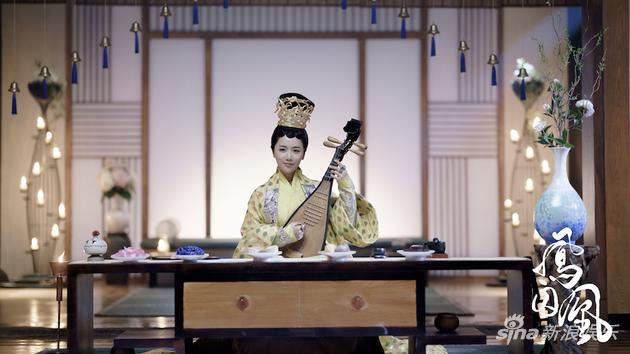 李春嫒《凤囚凰》