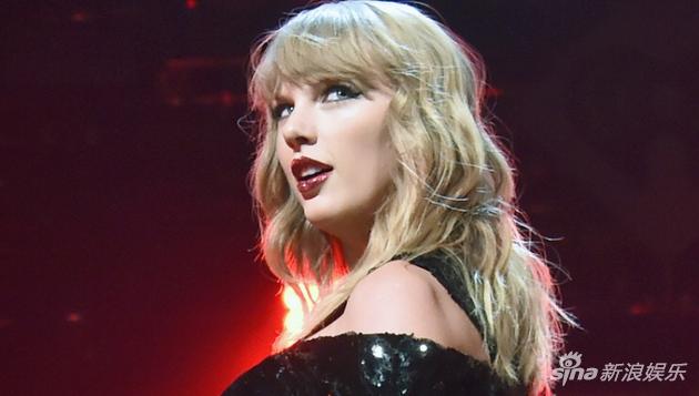 泰勒-斯威夫特