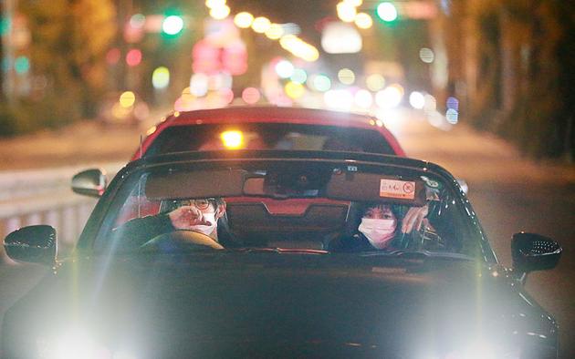 水川麻美、洼田正孝