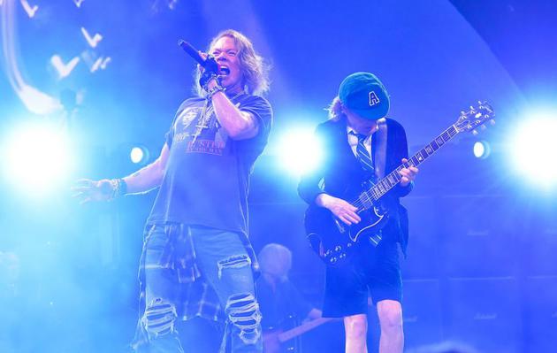 AC/DC乐队表示将继续与枪炮玫瑰主唱合作巡演|枪炮玫瑰乐队|艾克赛尔-罗斯|AC/DC_新浪娱乐_新浪网
