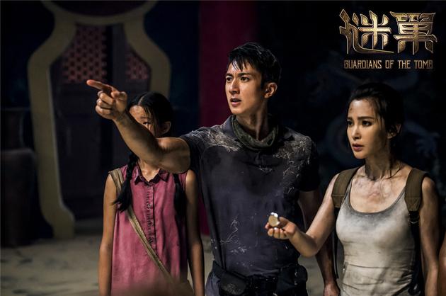 卢克获救后与众人一起逃生