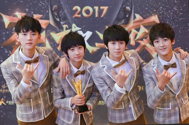 易安音乐社斩获年度新晋组合