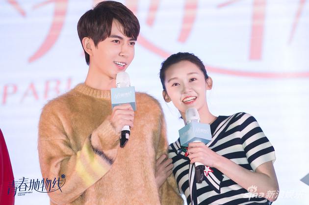 因为《芳华》成为新一代“冯女郎”的苗苗坦言这个头衔给她带来了不少压力